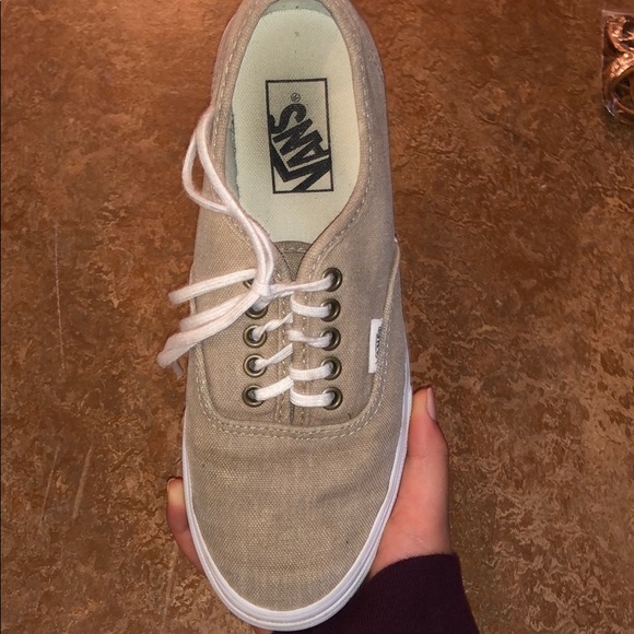 Vans - Picture 4 of 5